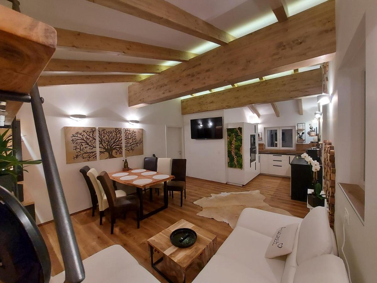 Auszeit Steiraland Penthouse 9 Mit Grossen Balkon Und Parkplatz Διαμέρισμα Λεόμπεν Εξωτερικό φωτογραφία