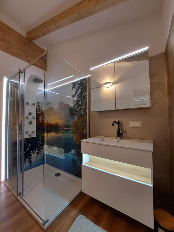 Auszeit Steiraland Penthouse 9 Mit Grossen Balkon Und Parkplatz Διαμέρισμα Λεόμπεν Εξωτερικό φωτογραφία