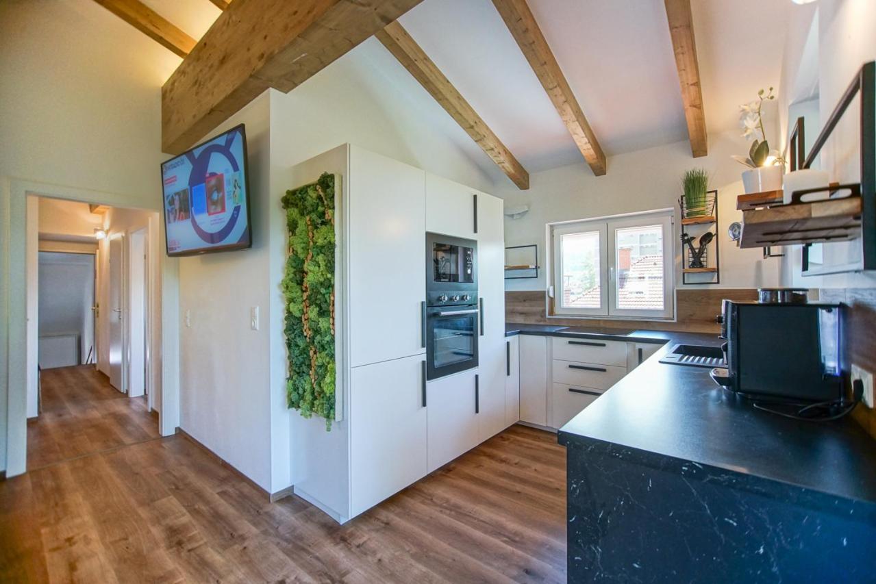 Auszeit Steiraland Penthouse 9 Mit Grossen Balkon Und Parkplatz Διαμέρισμα Λεόμπεν Εξωτερικό φωτογραφία