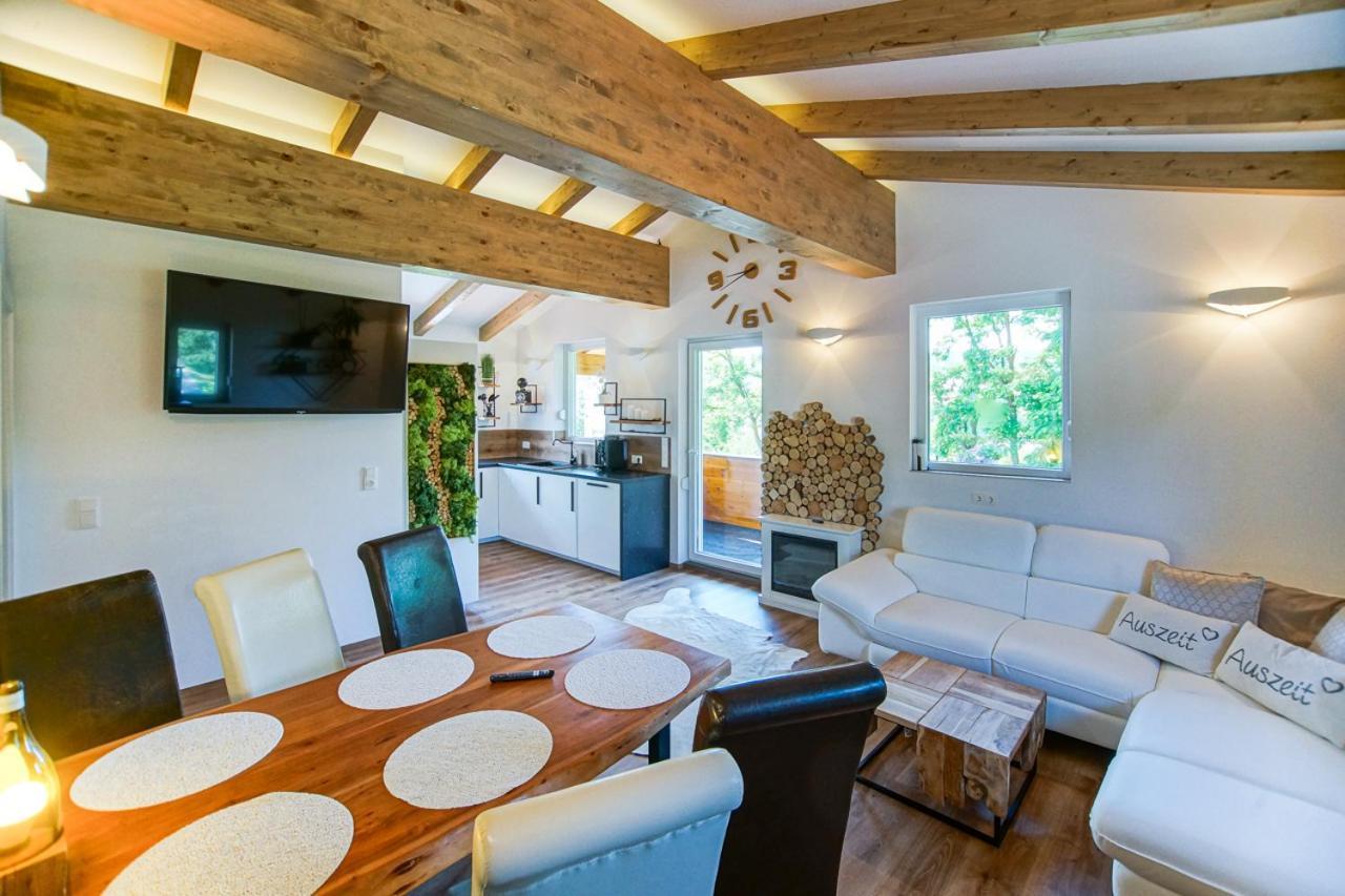 Auszeit Steiraland Penthouse 9 Mit Grossen Balkon Und Parkplatz Διαμέρισμα Λεόμπεν Εξωτερικό φωτογραφία